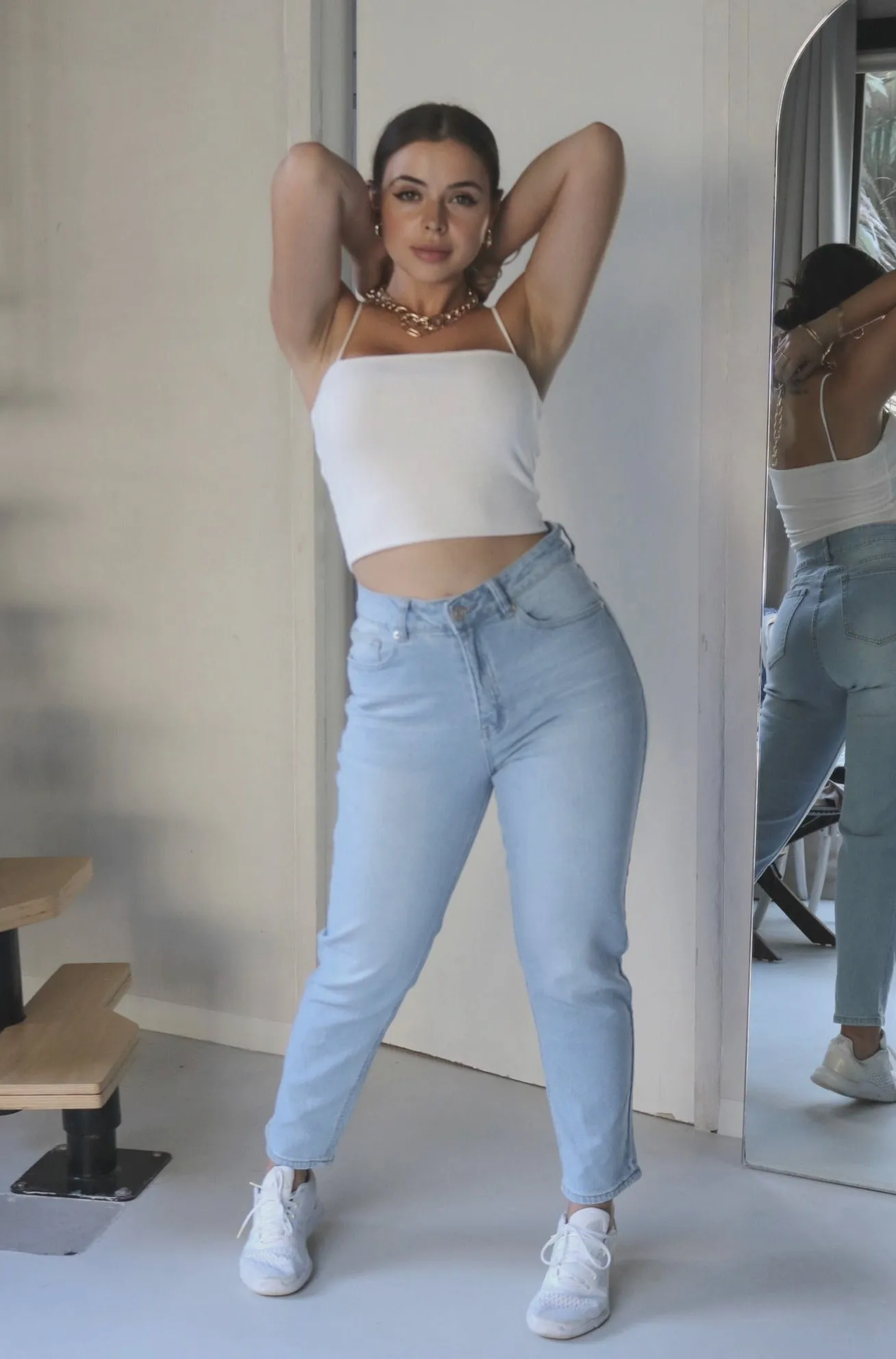 'Providence' Boyfriend Jeans in Light Wash